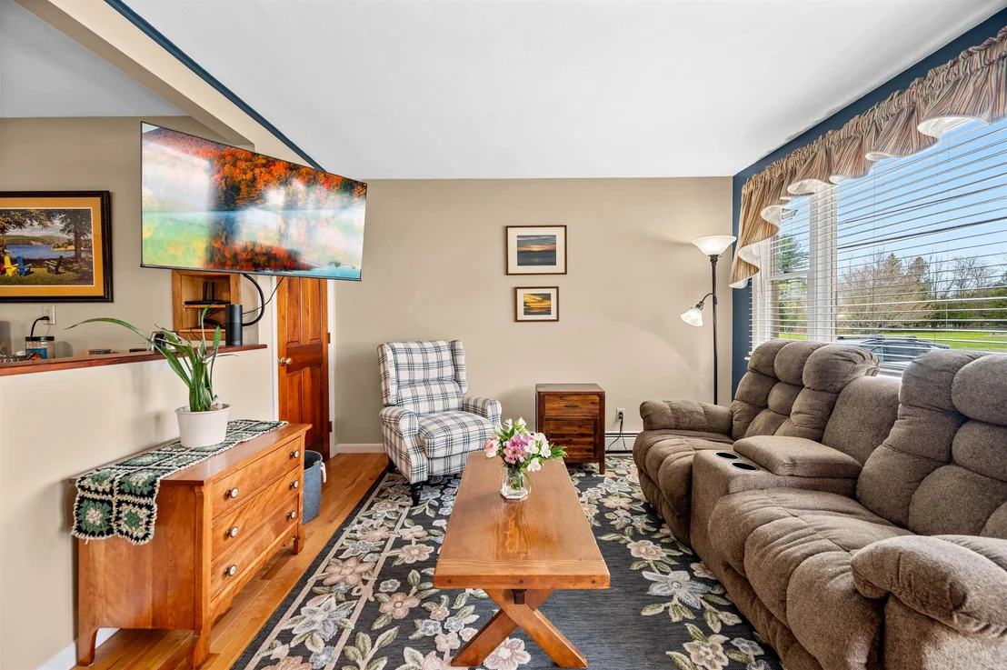 Photo of 301 Hill