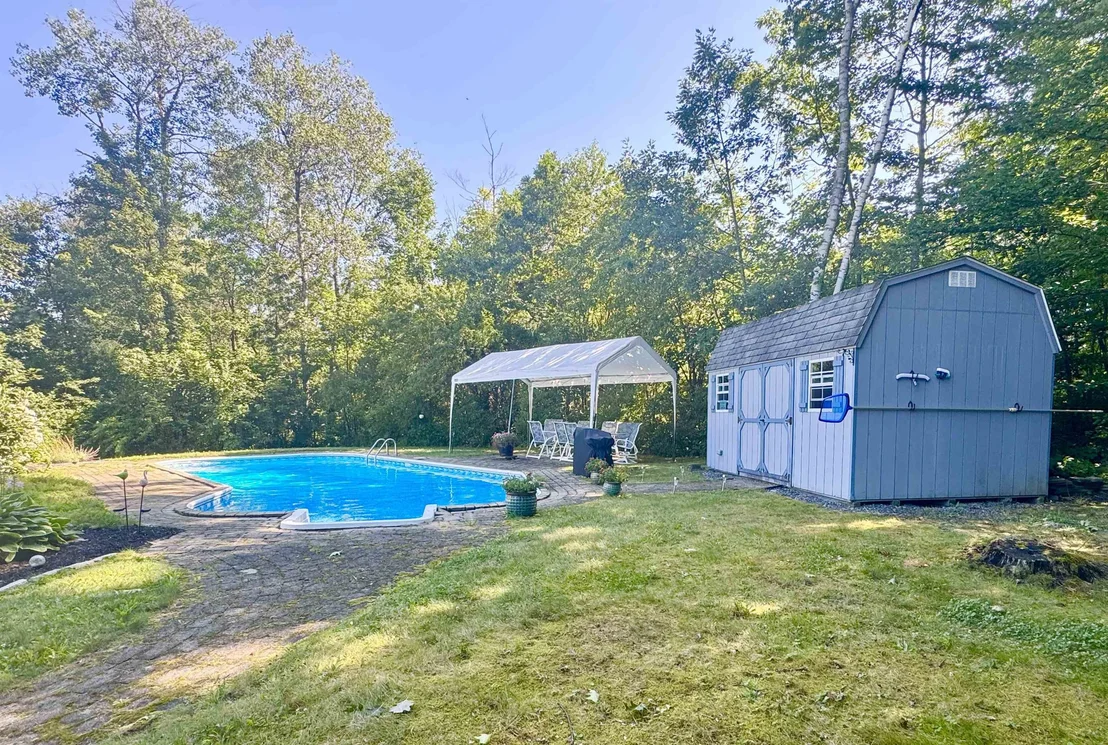 Photo of 35 Reese