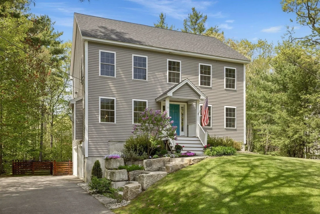 Photo of 16 Bayview
