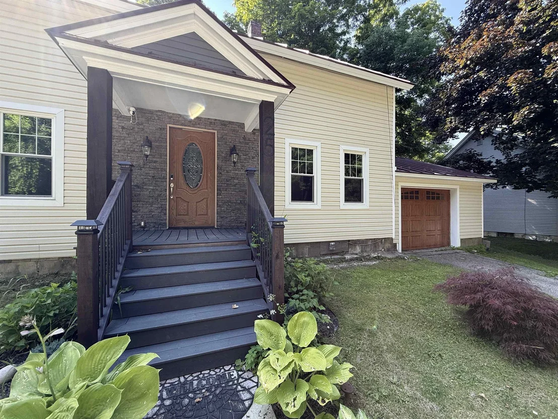 Photo of 25 Bluff