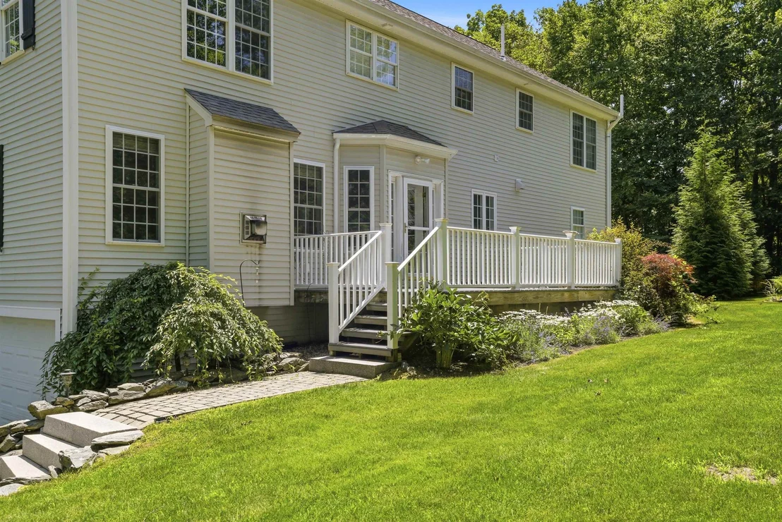 Photo of 1 Eagle Hill