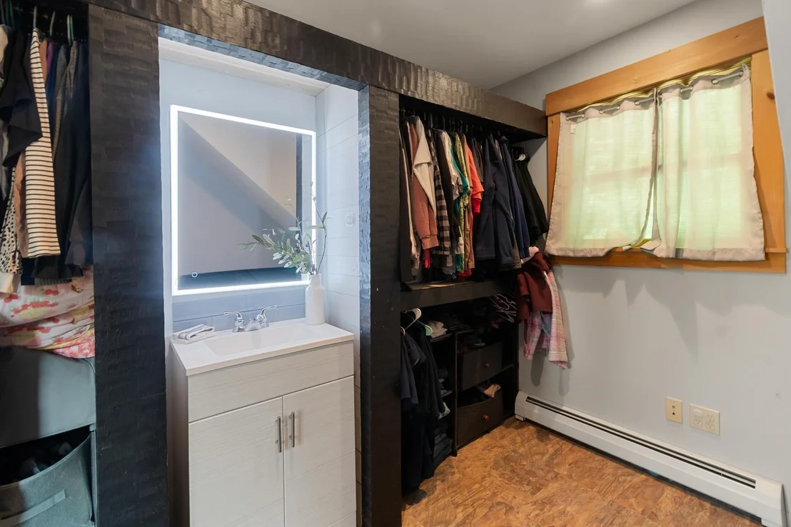Photo of 641 Warren