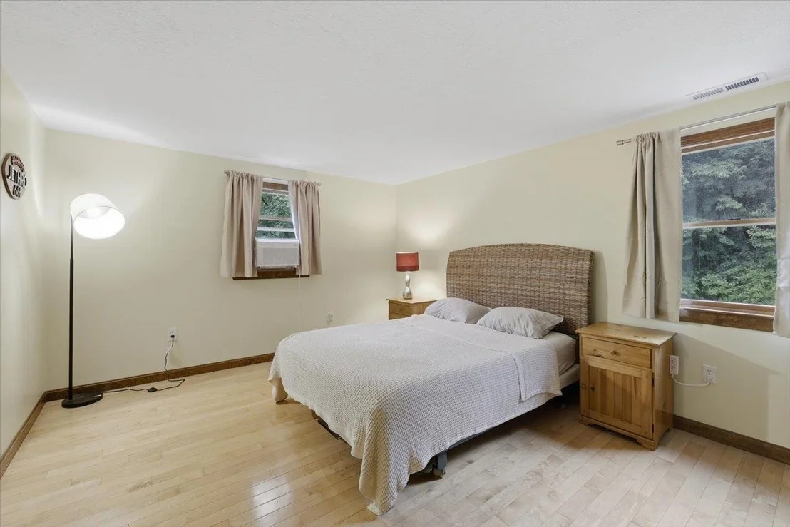 Photo of 16 Lakeview