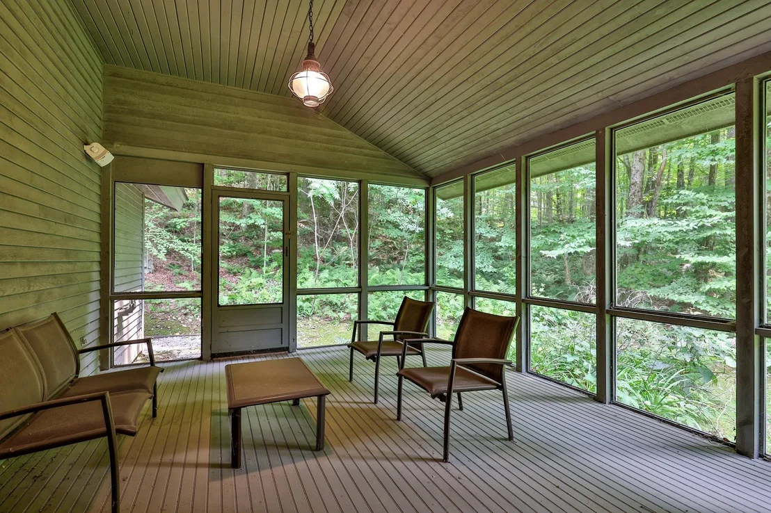 Photo of 58 Knoll