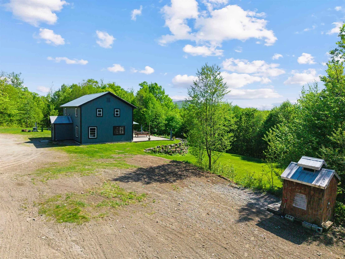 Photo of 559 Valley View