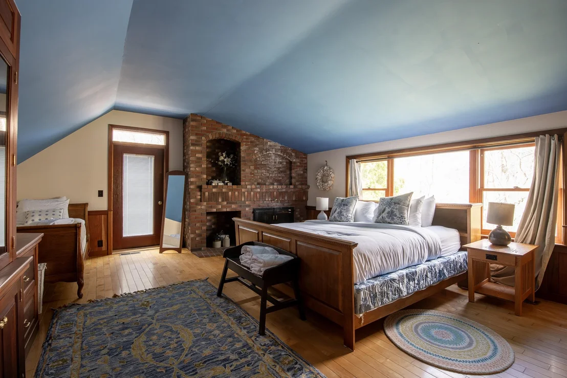 Photo of 838 Cricket Hill