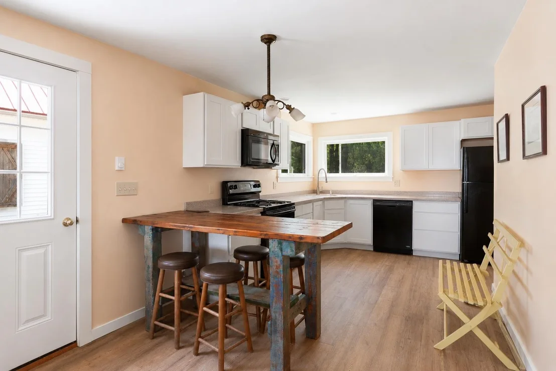 Photo of 43 Sandy Point