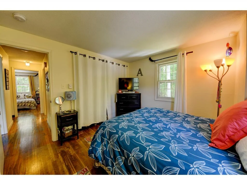 Photo of 11 Bartlett