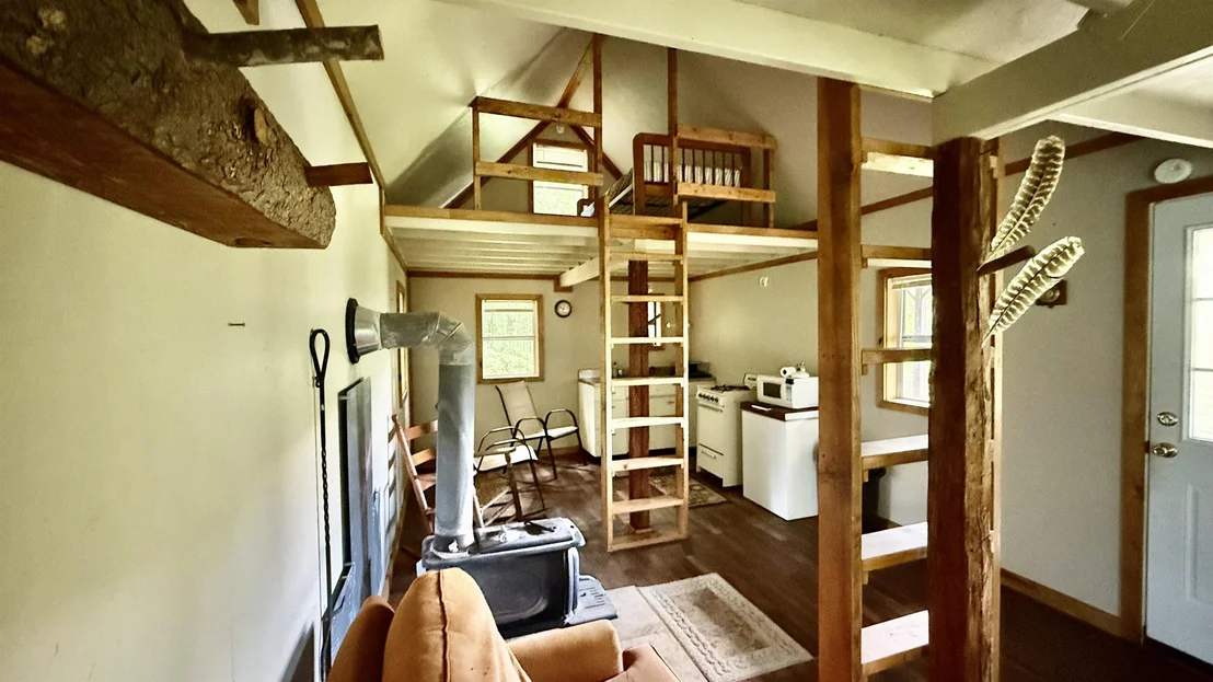 Photo of 2075 Codding Hollow