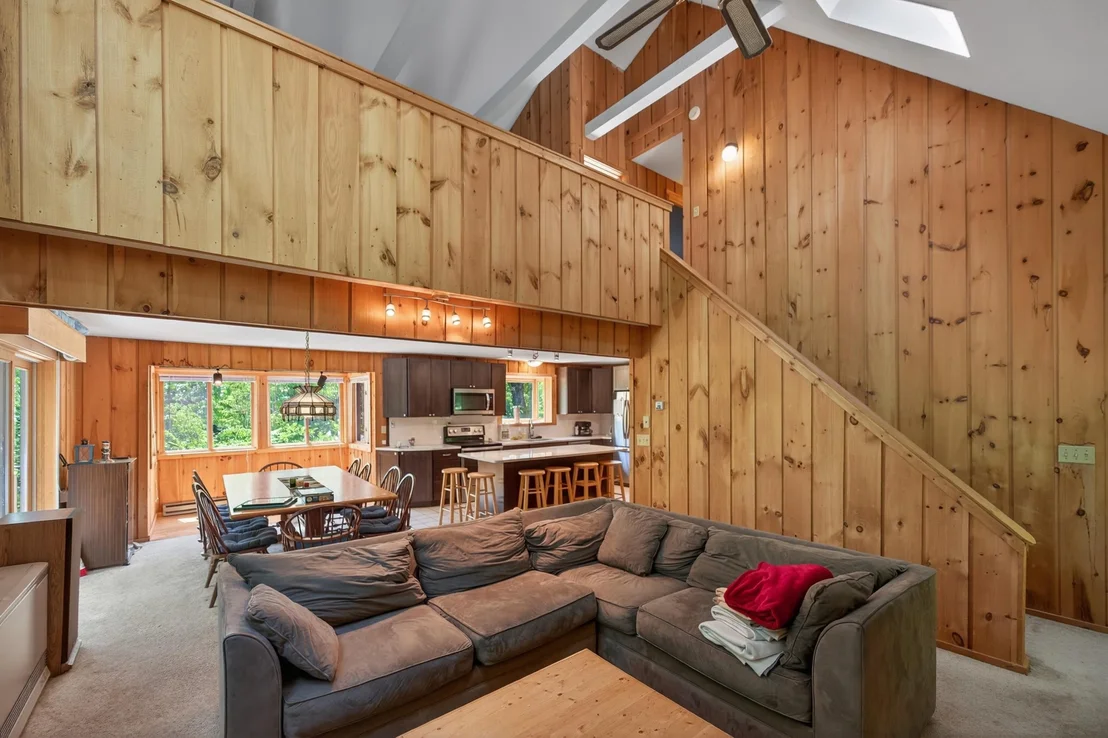 Photo of 36 Bears Den