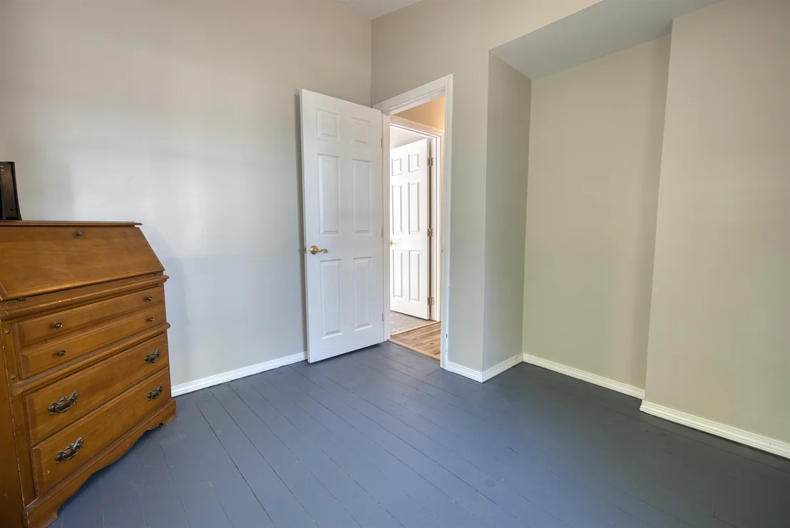 Photo of 53 White Pond