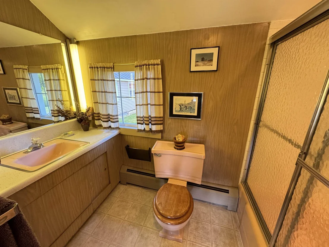Photo of 808 Whitcomb Hill