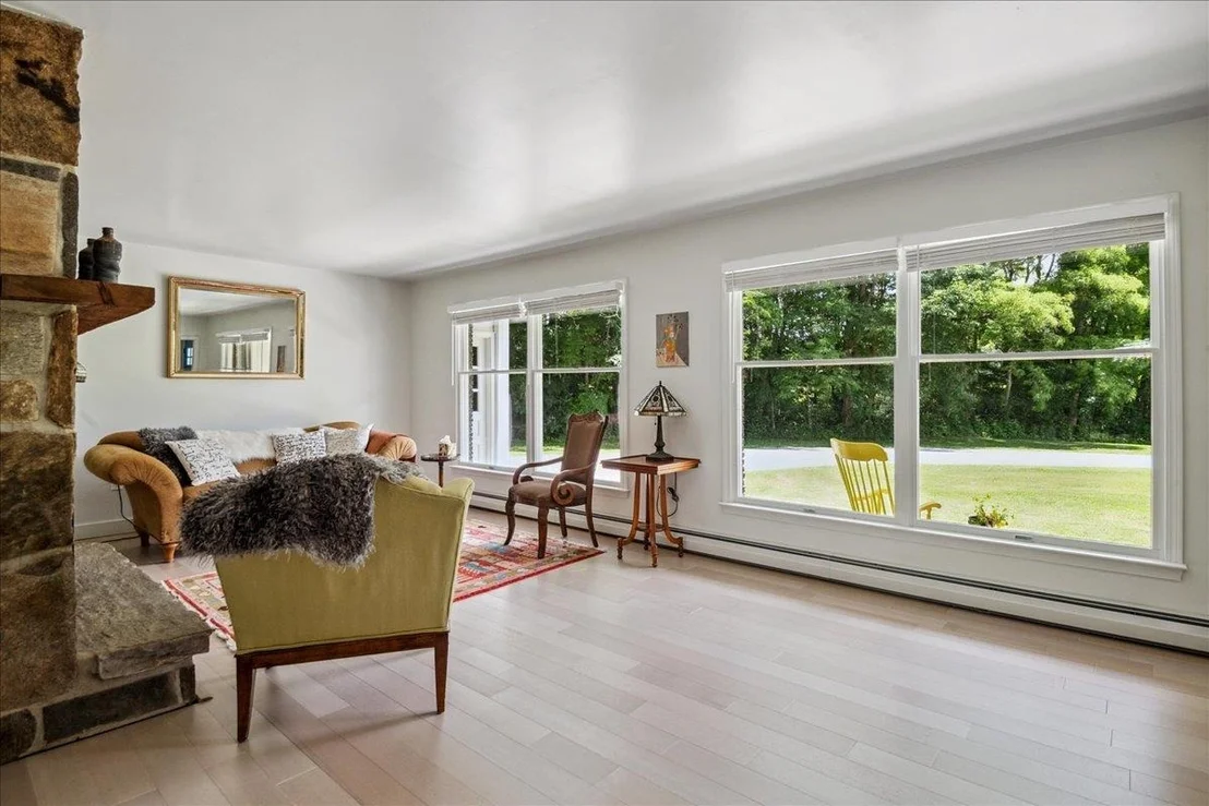 Photo of 7 Grassy Brook