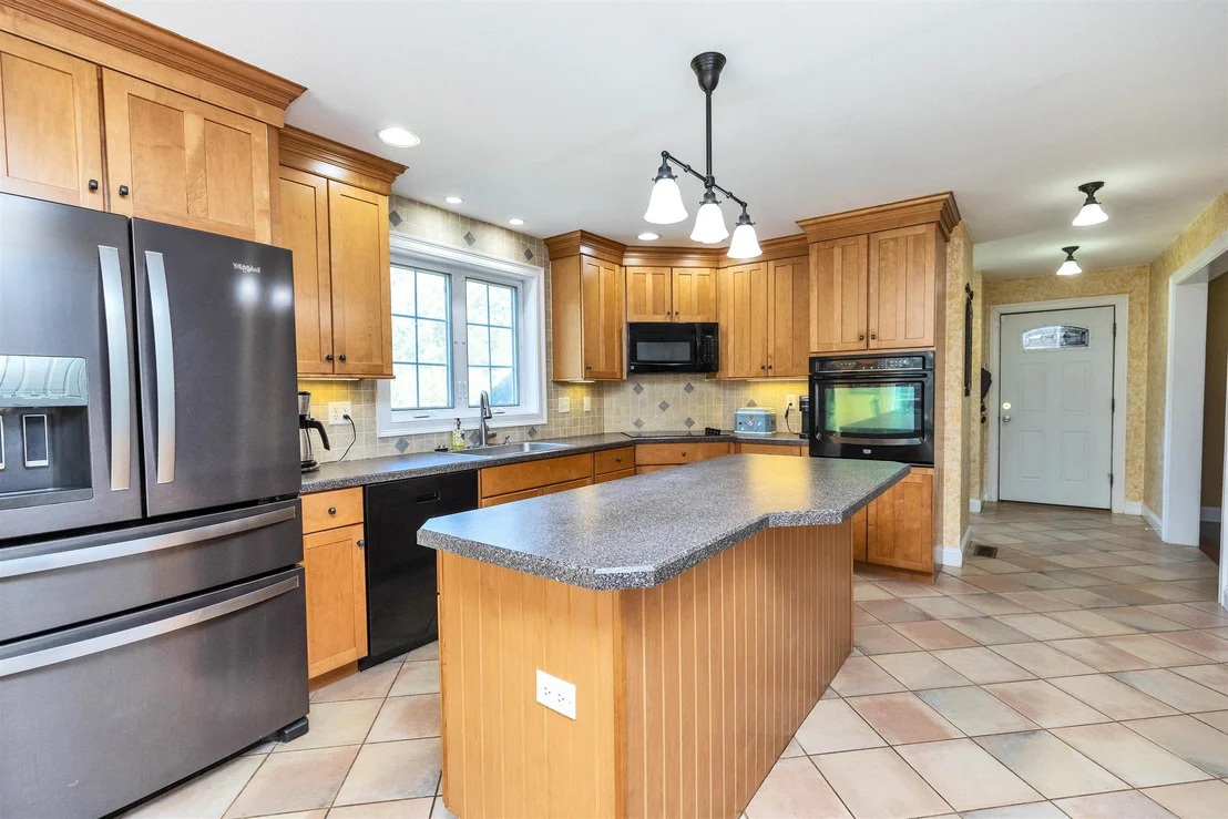 Photo of 230 Hoit