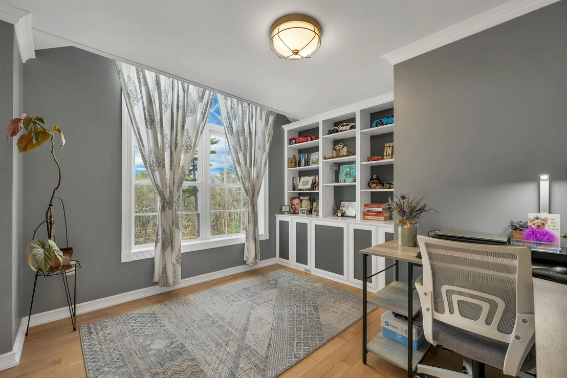 Photo of 71 Auburn