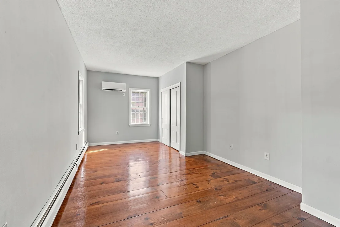 Photo of 38 Dunbarton Center