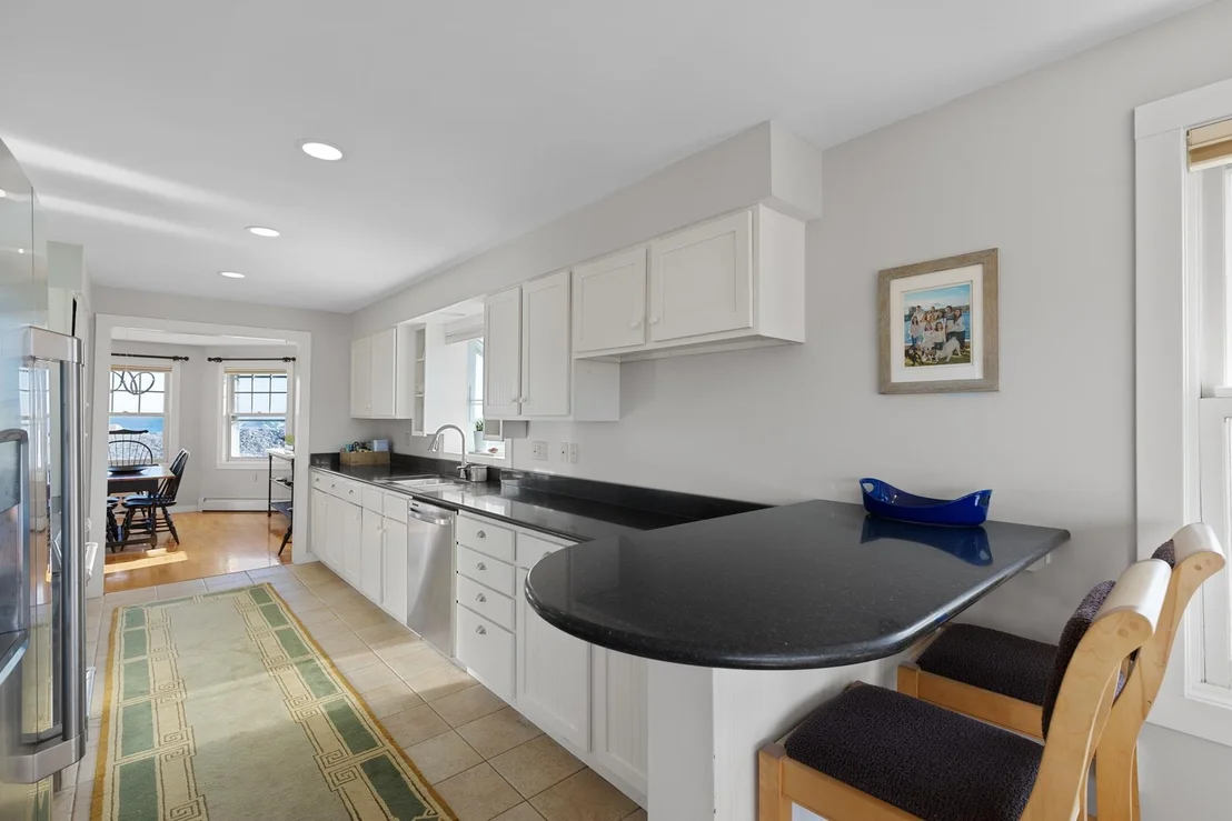 Photo of 1643 Ocean