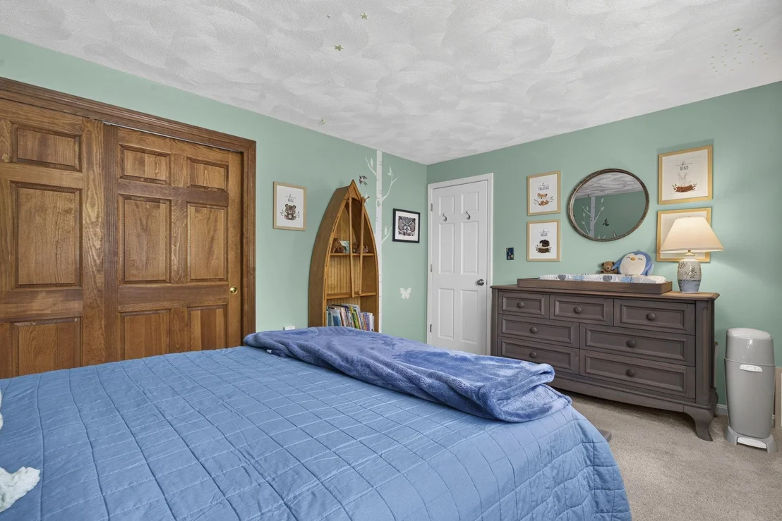 Photo of 28 Longview