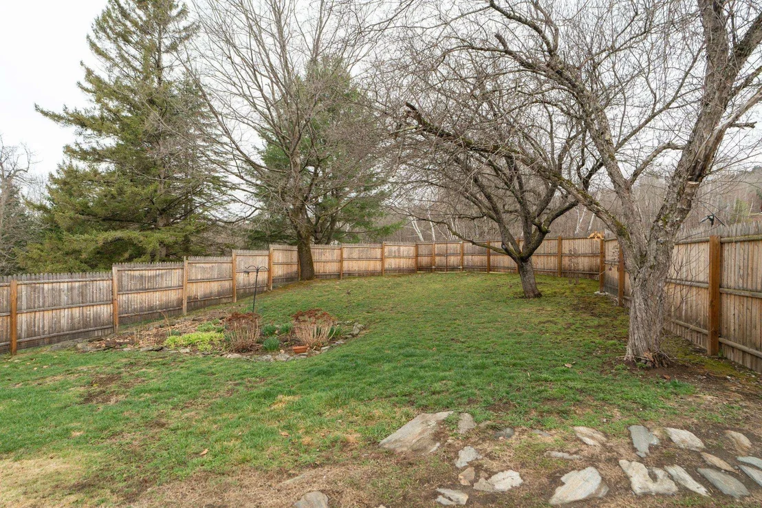 Photo of 441 Rhoades Hill
