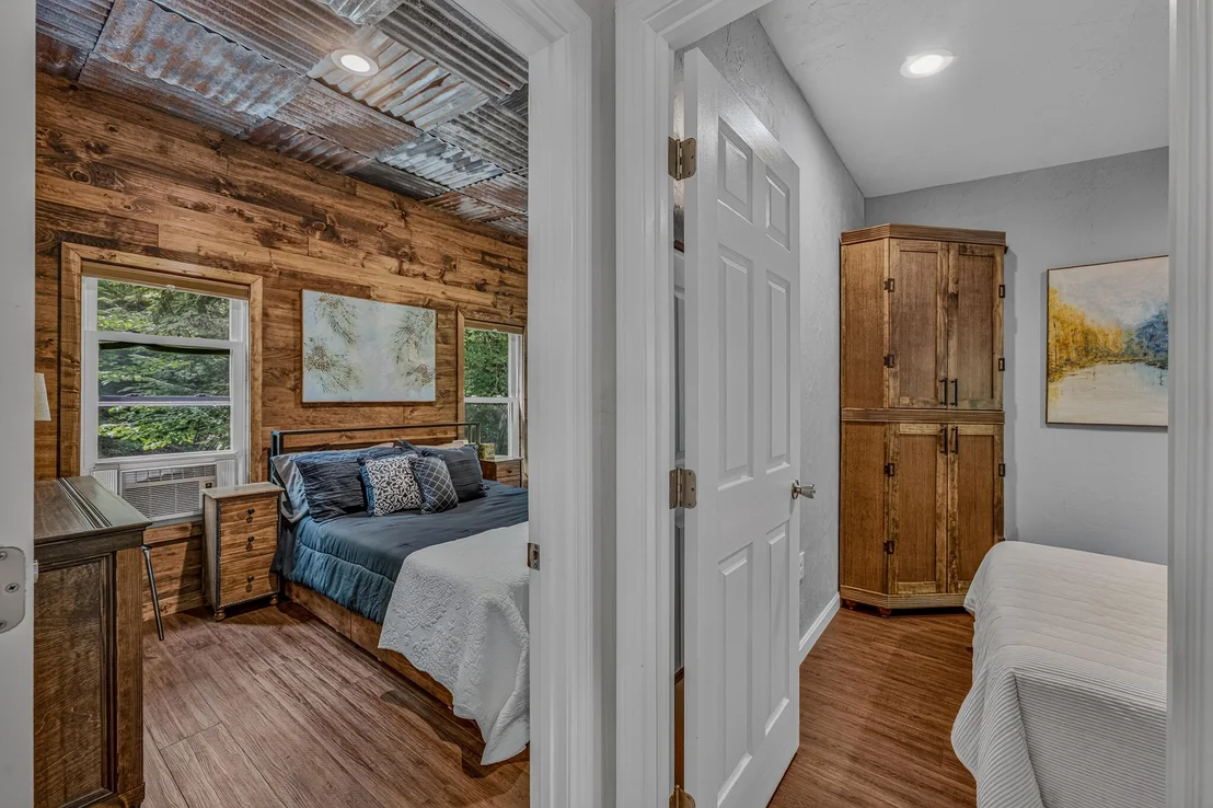 Photo of 180 Mill Brook