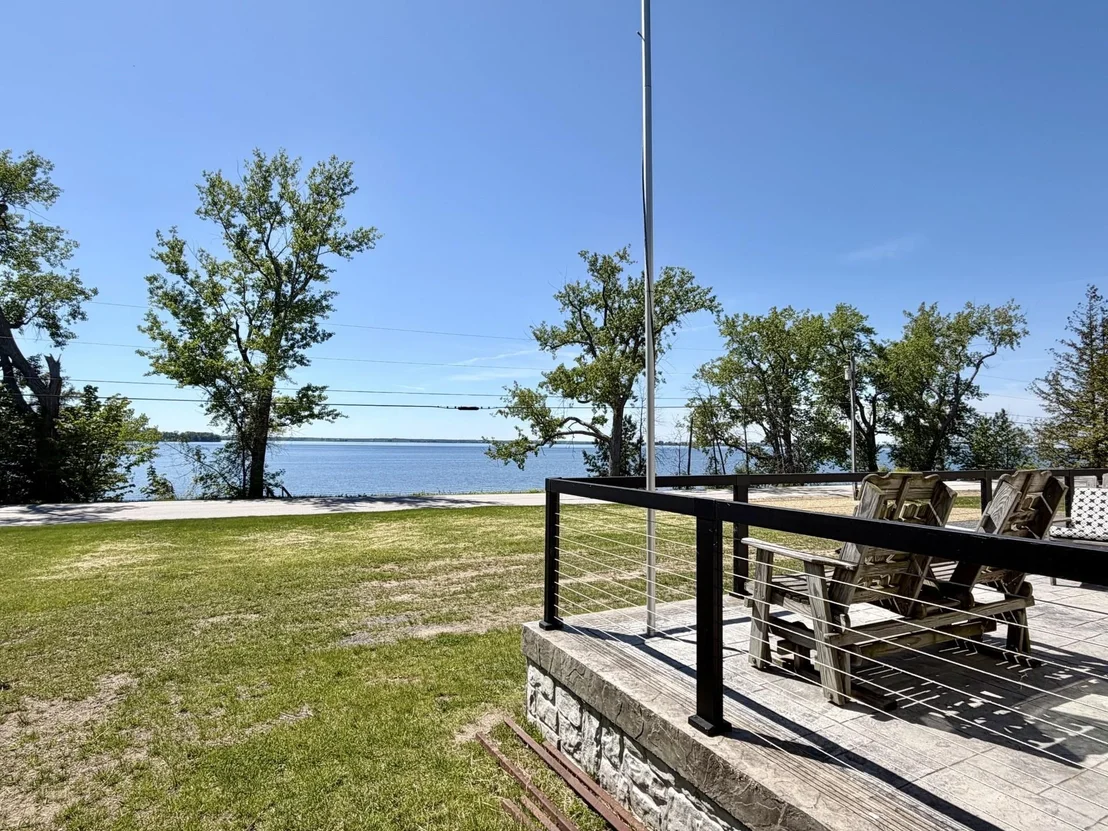 Photo of 3953 West Shore