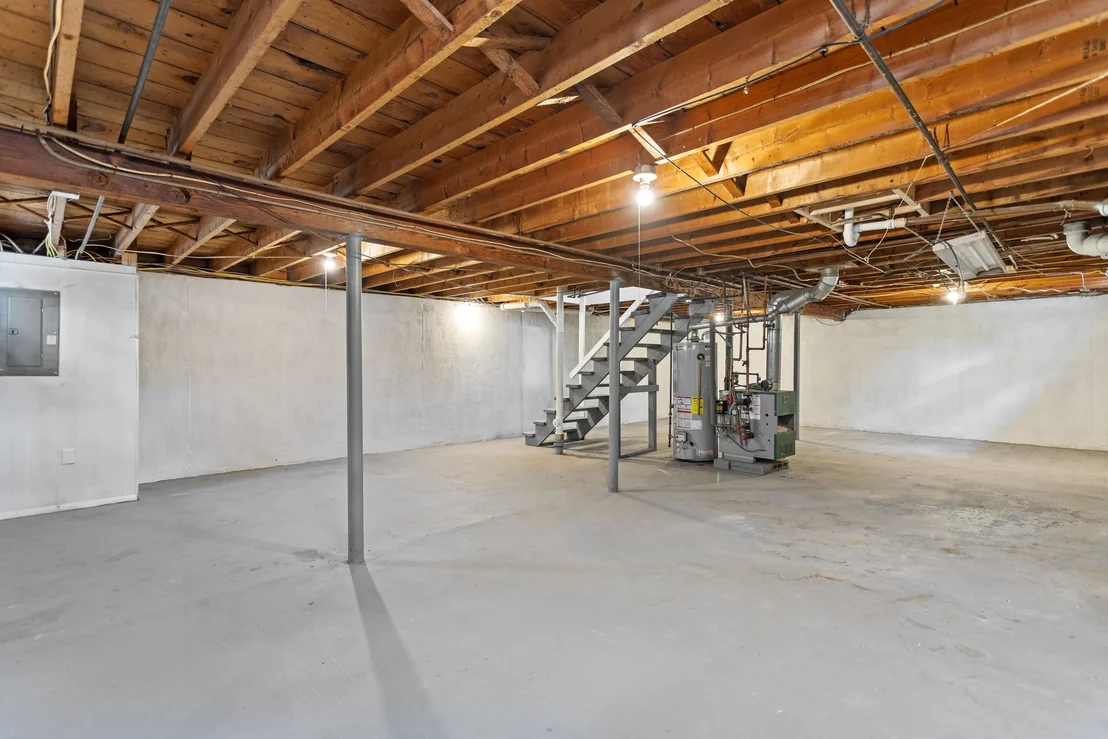 Photo of 12 Hemlock