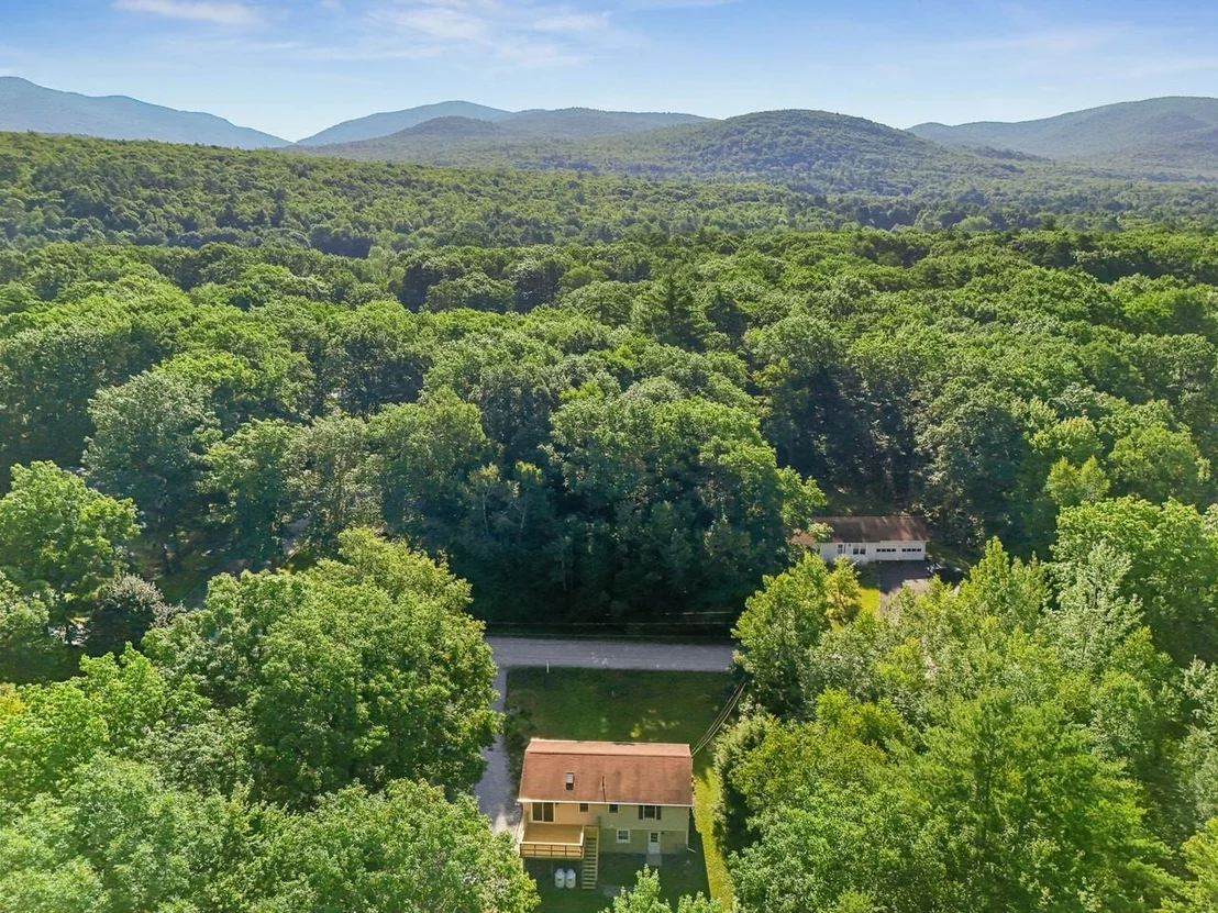 Photo of 335 Deer Run