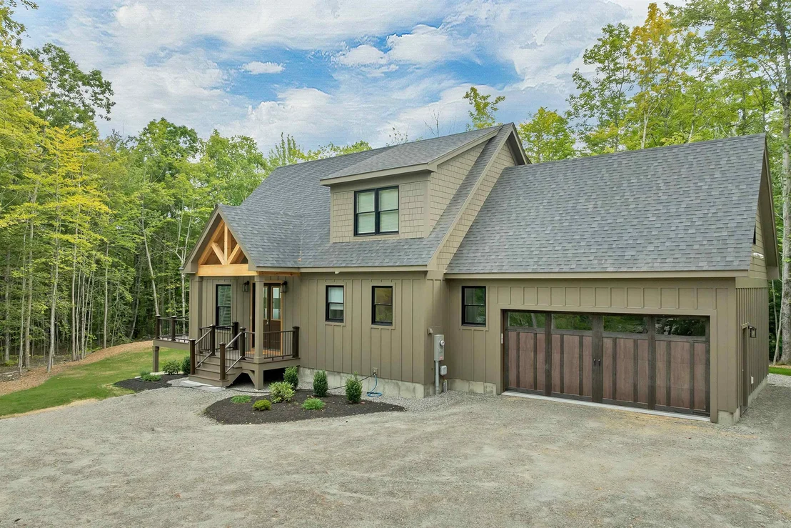 Photo of 1341 Cherry Valley