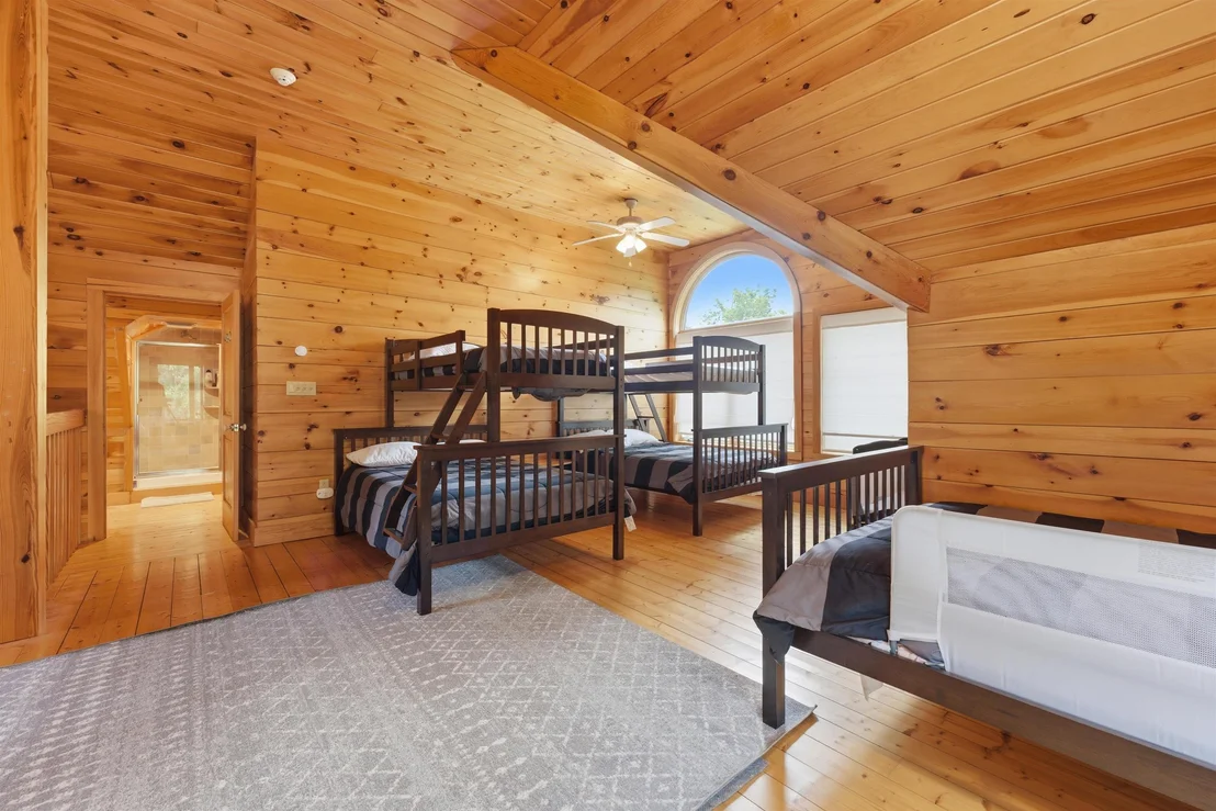 Photo of 27 Mountain View