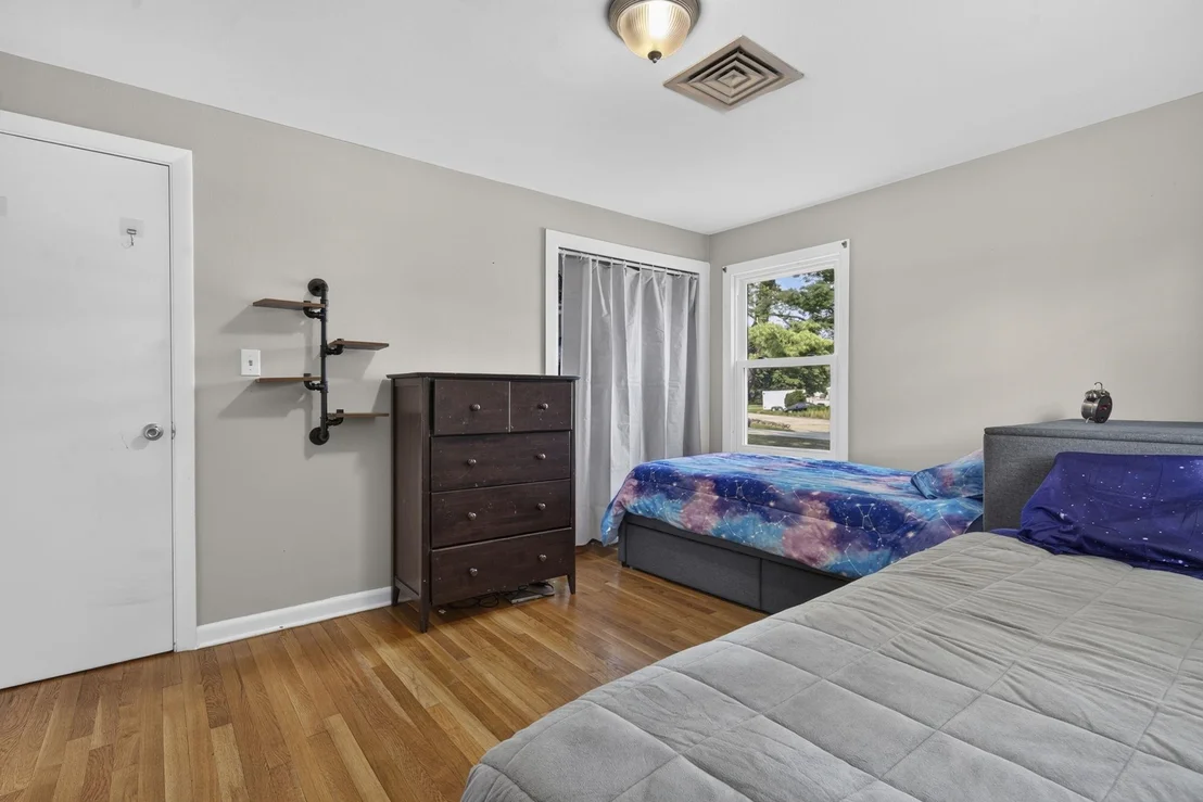 Photo of 75 Forest Park