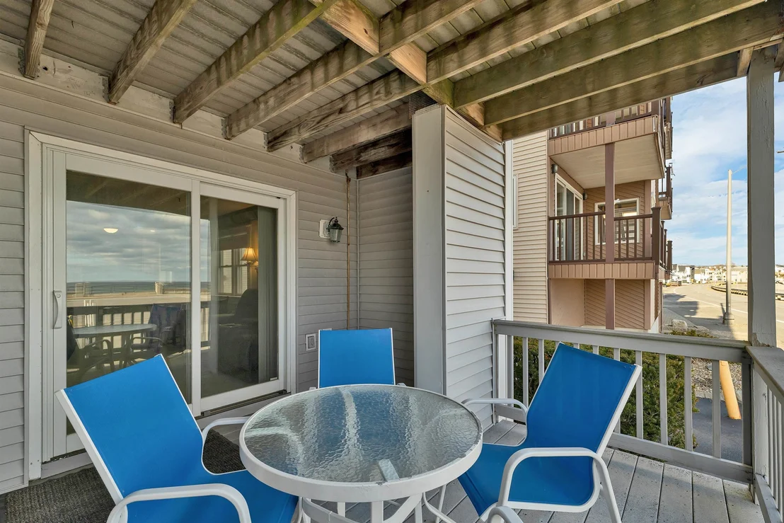 Photo of Unit N1 at 421 Ocean