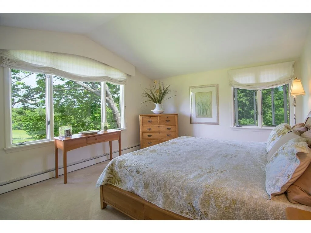 Photo of 323 Breezy Hill