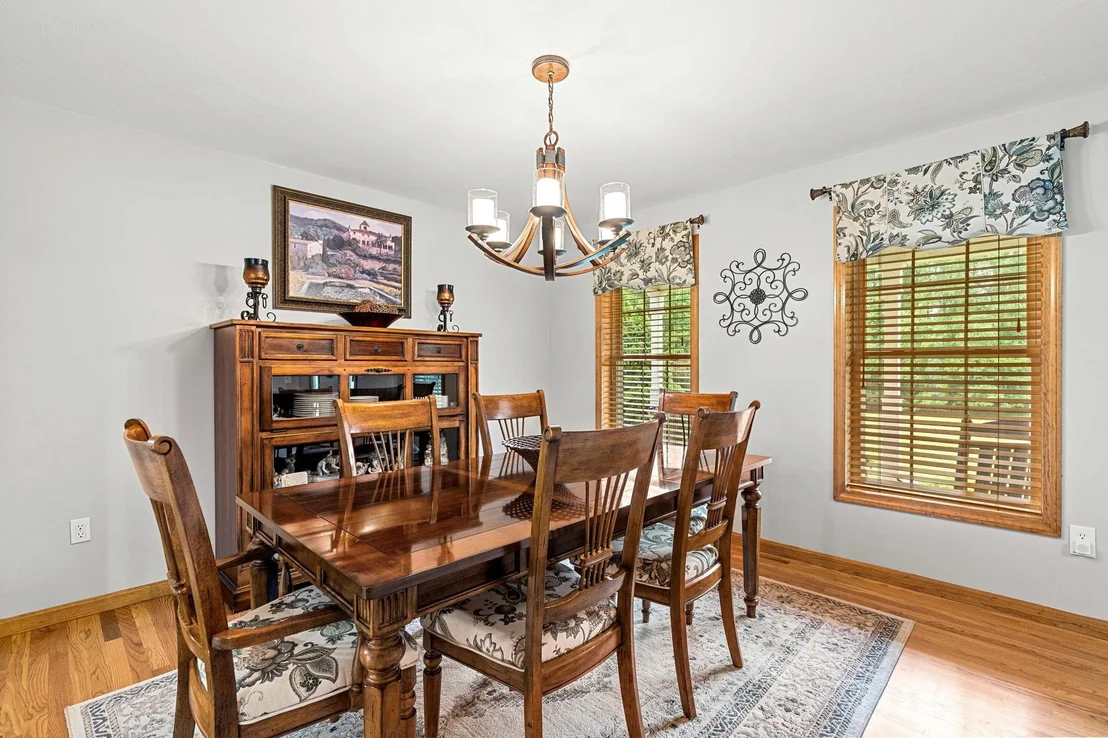 Photo of 52 Oak Hill