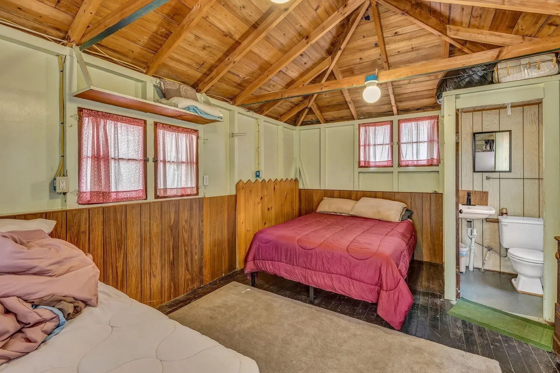 Photo of 10 Saltbox