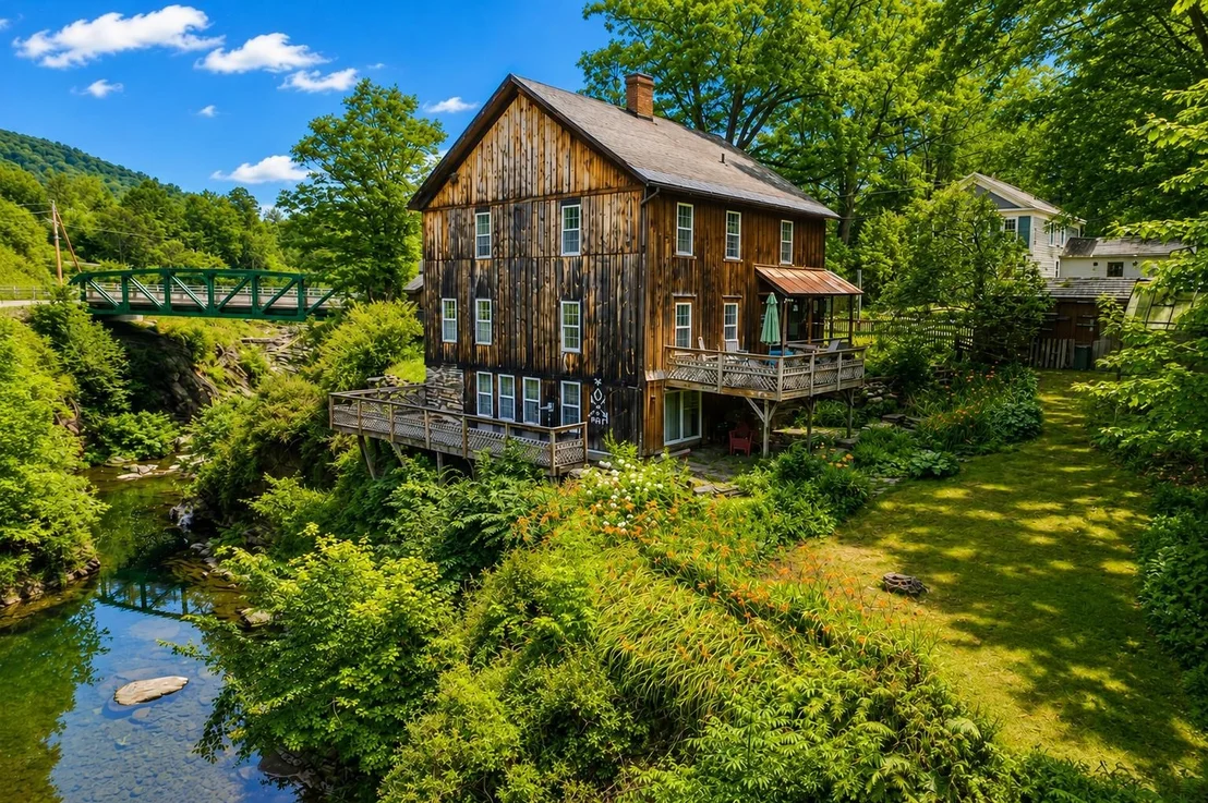 Photo of 212 Thrall