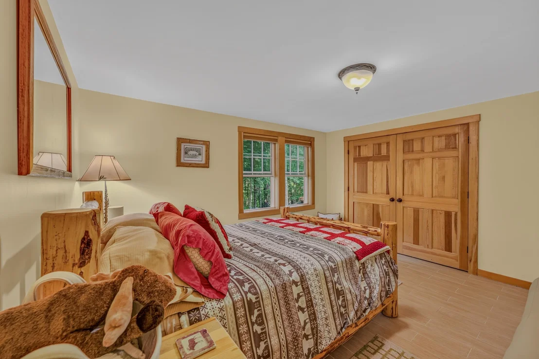 Photo of 32 Stoney Brook