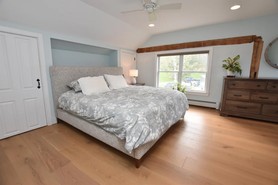 Photo of 3259 West Hill