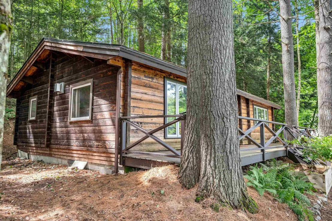Photo of 17 Middle Pines