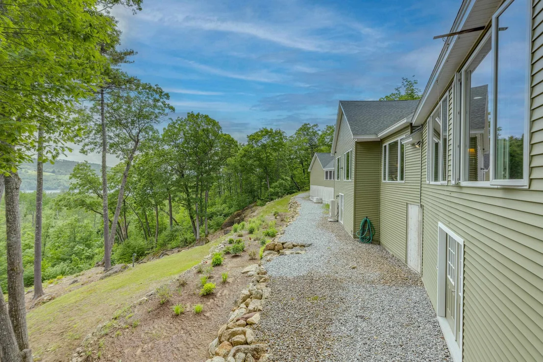 Photo of 11 Sebec