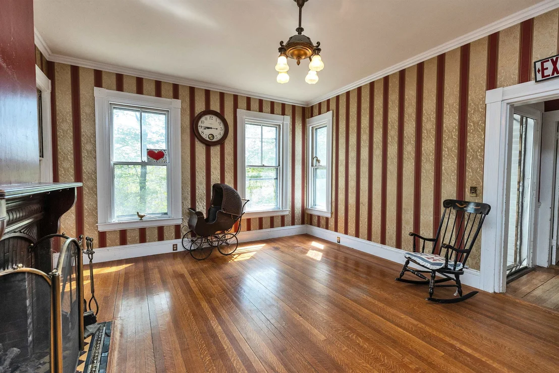 Photo of 24 Maple