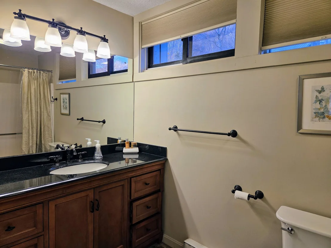 Photo of Unit 2 at 36 Easterly