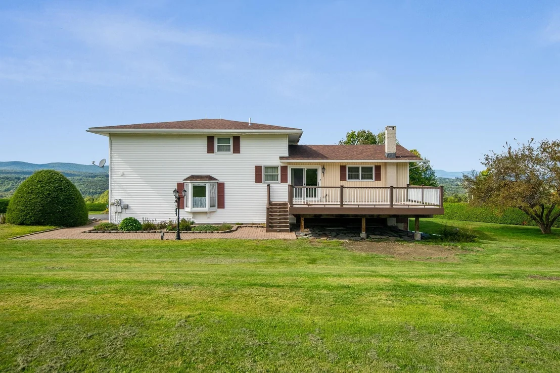 Photo of 210 McLeod