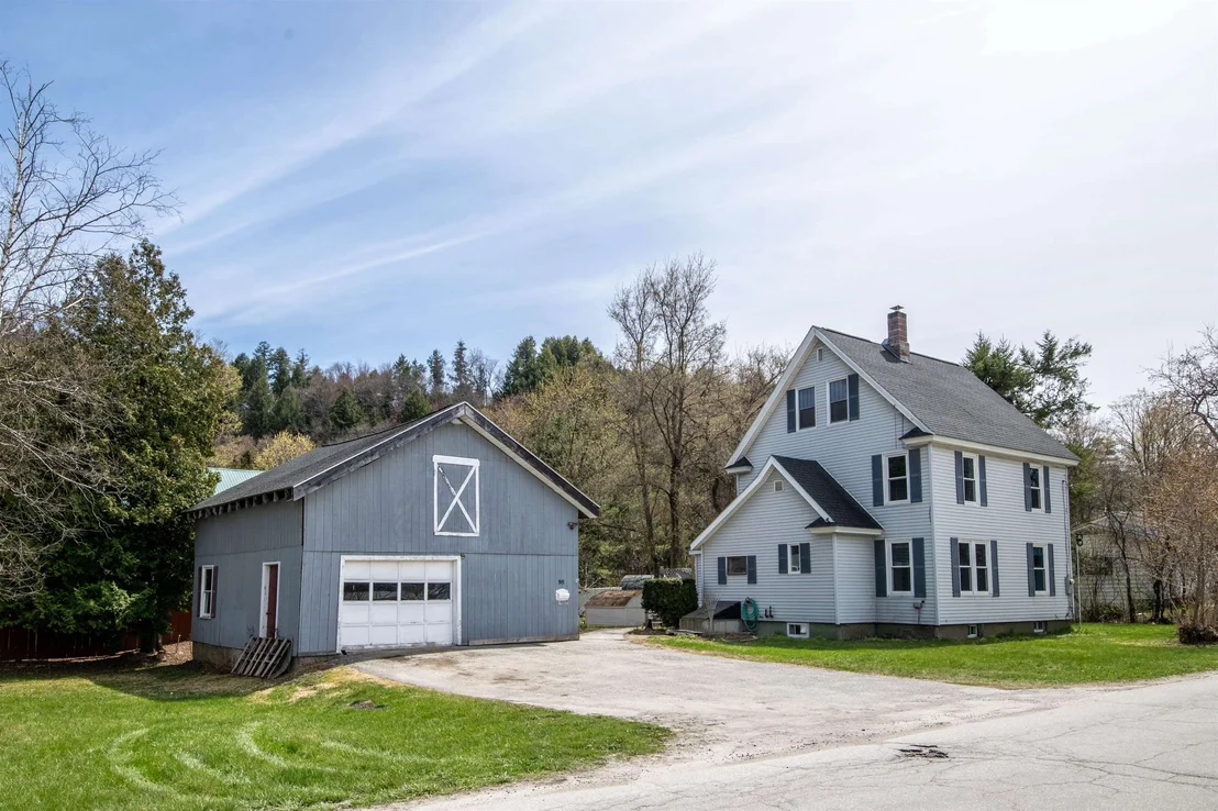 Photo of 98 Circle