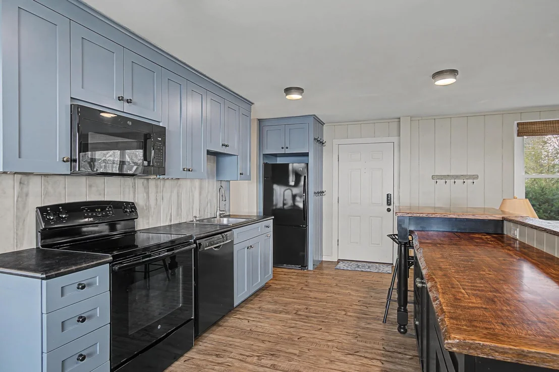 Photo of 87 Jayview