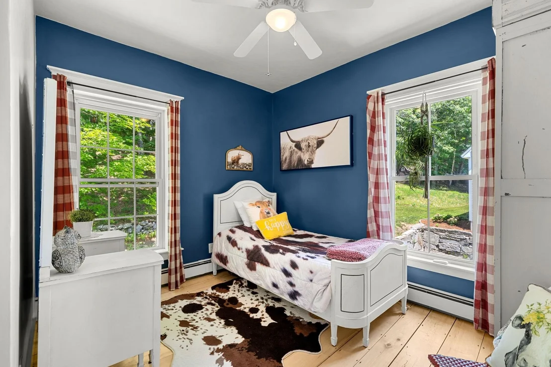 Photo of 1080 N Barnstead
