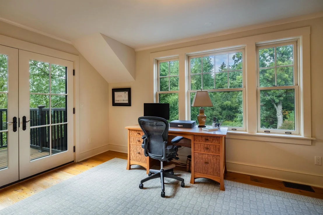 Photo of 422 Shagbark