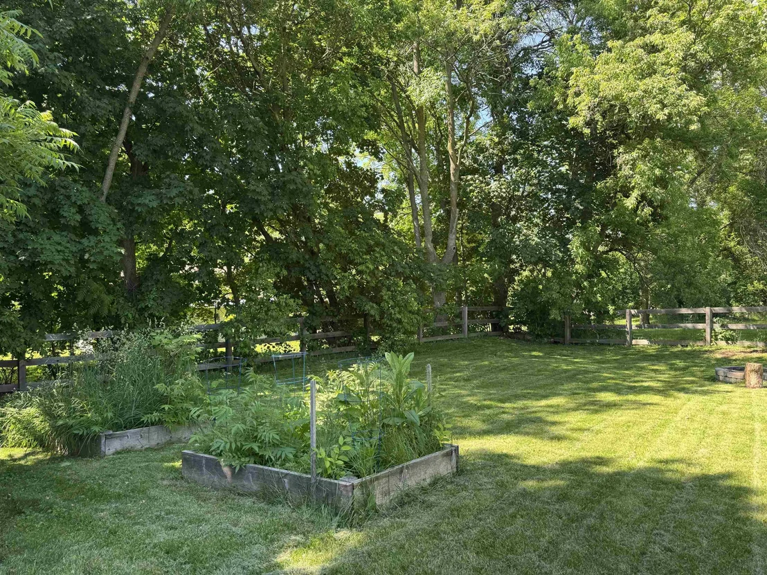 Photo of 14 Panton