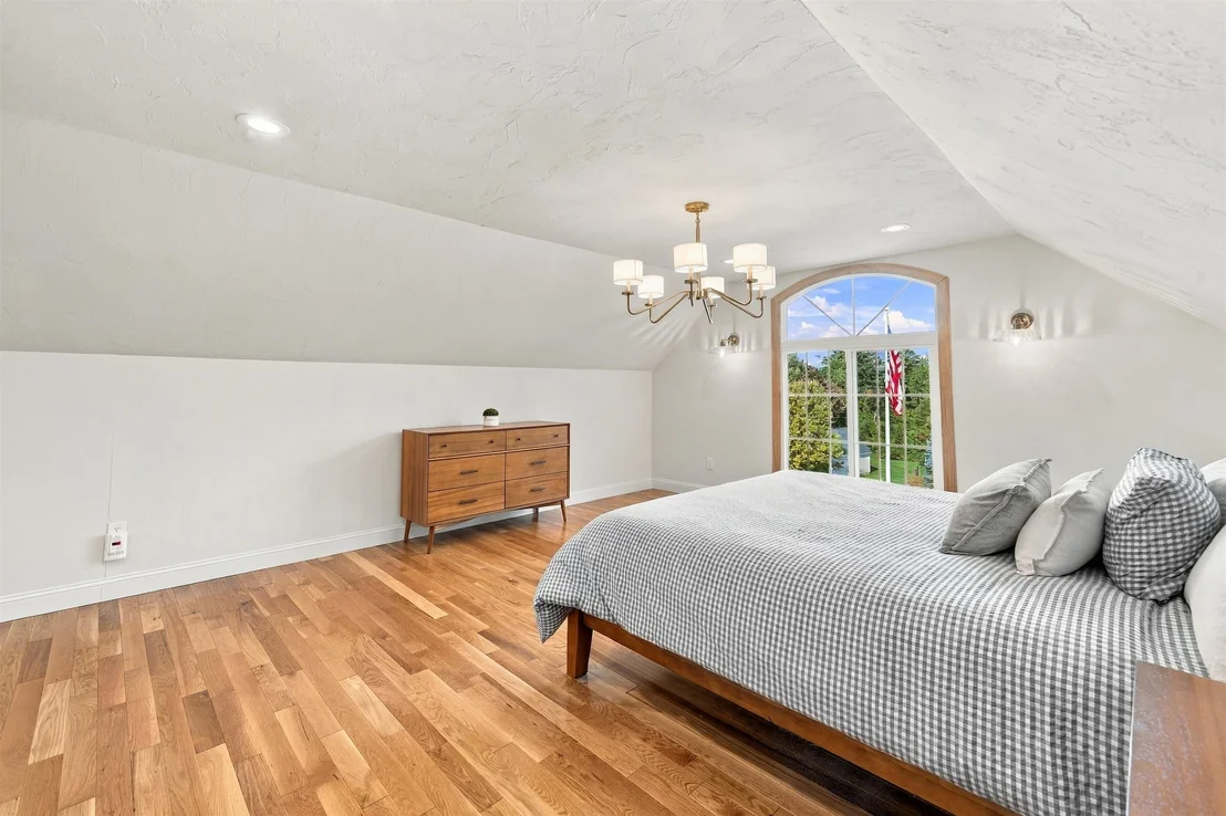 Photo of 13 Longview