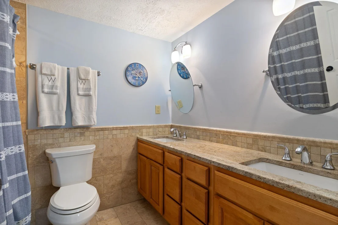 Photo of Unit 6 at 939 Ocean