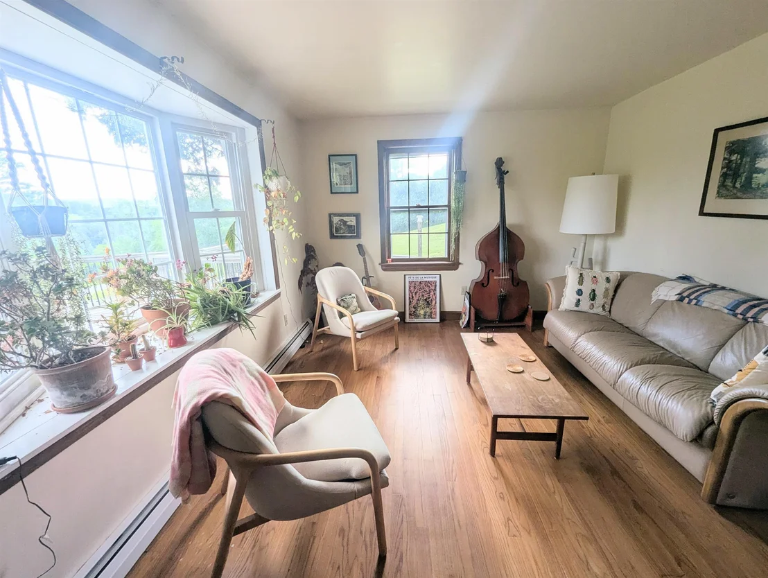 Photo of 3954 West Barnet